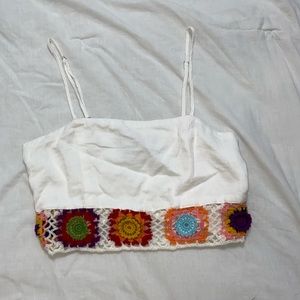 Forever 21 White crop top with knitted trimming size medium